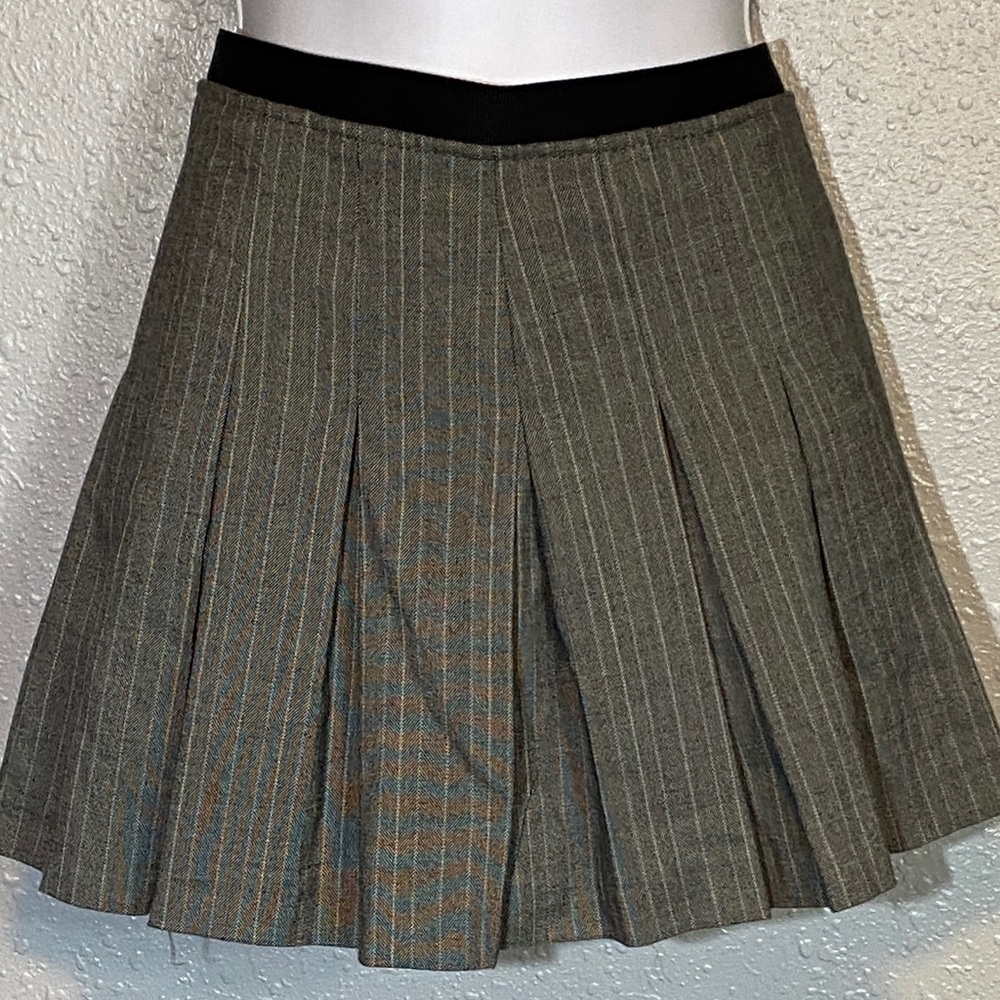 Y2K Guess Black and Gray Pleated Skater Mini Skirt
